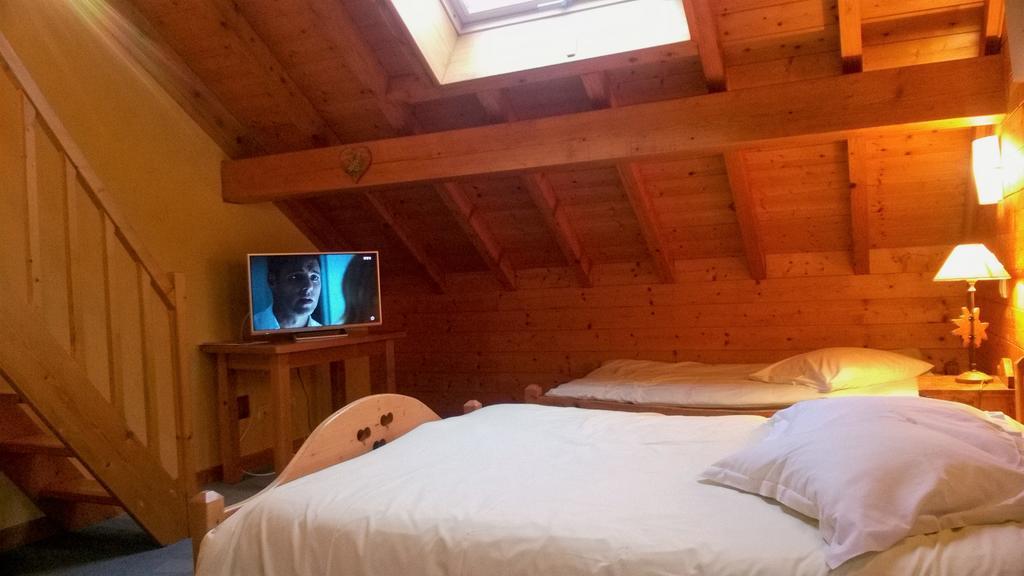 Hôtel Domaine De La Sapiniere à Thorens-Glières Extérieur photo